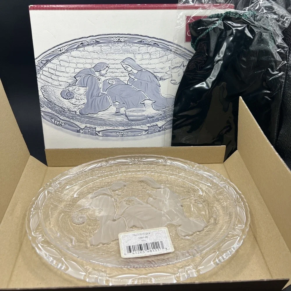 Mikasa‎ Celebrations Nativity Plaque w/Original Box & Stand in Storage Pouch